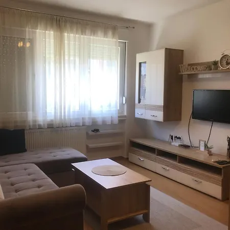 Urbana Oaza Apartment *