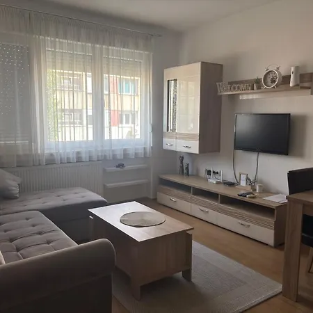 Apartment Urbana Oaza *